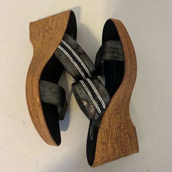 ONEX MADE IN ITALY SIZE 8.5 WOMEN'S BLACK OPEN-TOE SLIPON 3.5" WEDGE SANDALS 39 - Picture 4 of 10